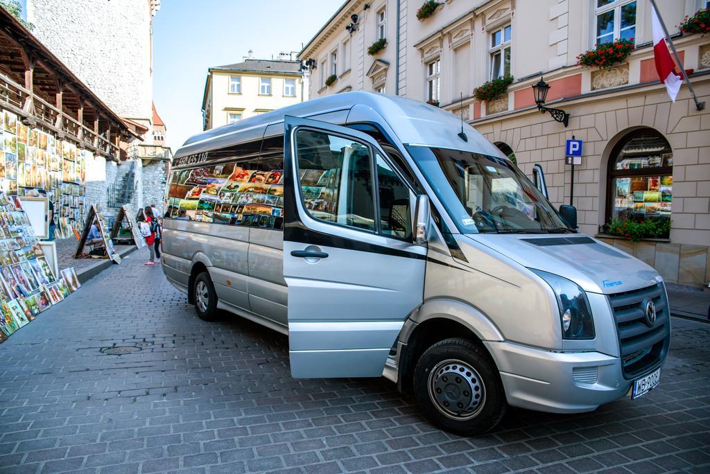 Hotel Polski Pod Bialym Orlem Краков Экстерьер фото Volkswagen Multivan